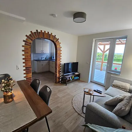 Ferienwohnung- Panoramaterrasse & Laendliche Ruhe Appartement *