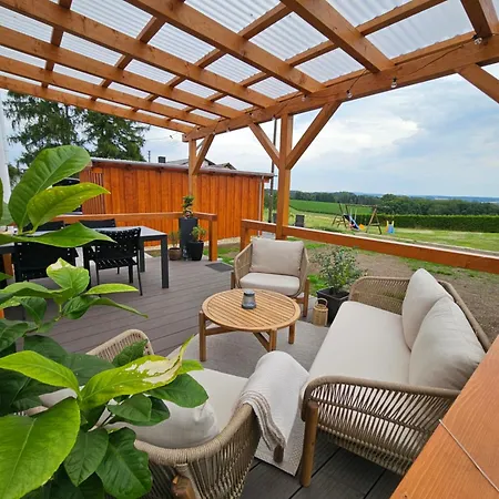 Ferienwohnung- Panoramaterrasse & Laendliche Ruhe