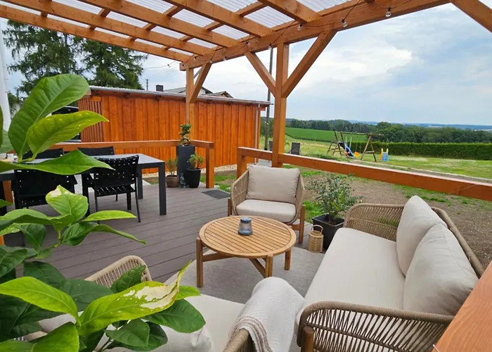 Ferienwohnung- Panoramaterrasse&ländliche Ruhe